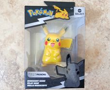 Pokemon Pikachu 2025 Iridescent Shine Figure 3 Inch Jazwares PKW4214 New