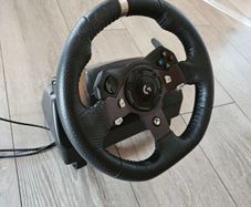 Logitech G920 steering wheel + shifter