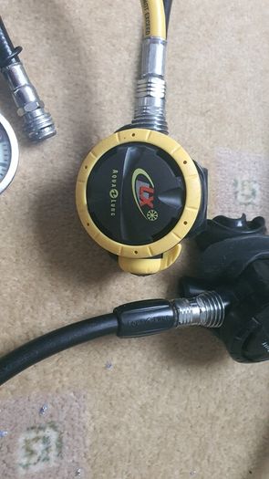 Scuba diving regulators set