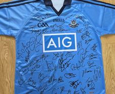 Squad Signed Dublin Football shirt jersey O'Neills