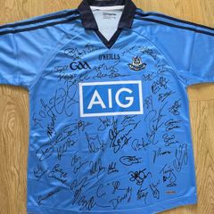 Squad Signed Dublin Football shirt jersey O'Neills