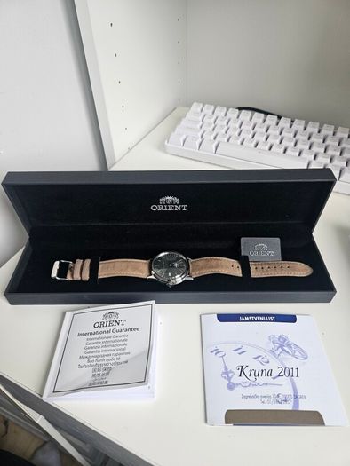 Gray Orient Bambino brown suade strap