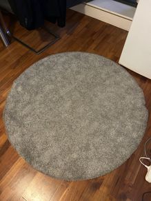 round rug