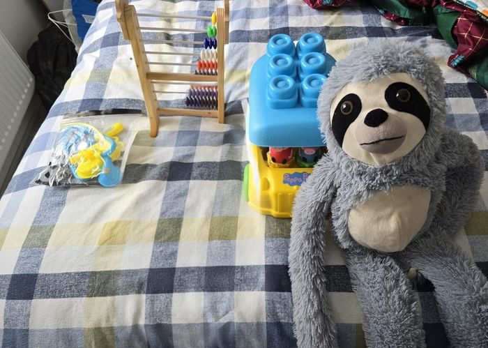 toys