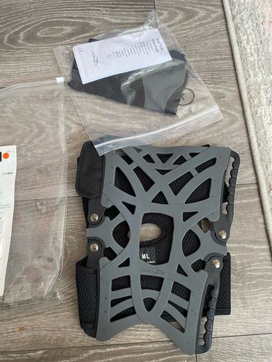 2 Profesional Knee Braces Both Perfect condition , Price for Both