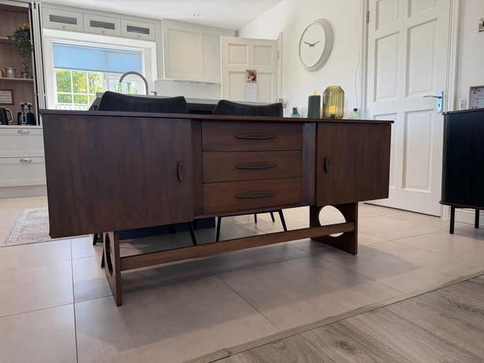 Sideboard