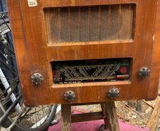 vintage radio and record player