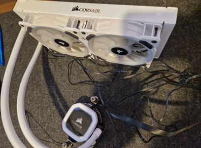 Corsair H100i Hydro Series RGB Platinum 120mm Liquid CPU Cooler