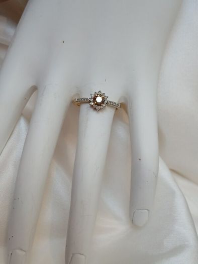 Sparkling Champagne Diamond Halo Ring