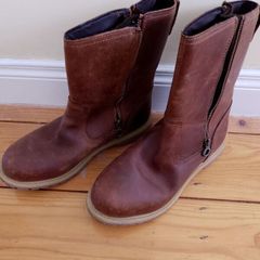 Ladies Timberland Boots Size 8/41.5