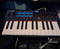 Akai MPK Mini Mk4 (Black)