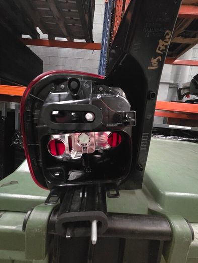 Dacia duster Tailight Drivers side