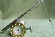 Vintage Fishing Rod &amp; Reel Collectible Mini-Clock ,fresh battery, works fine