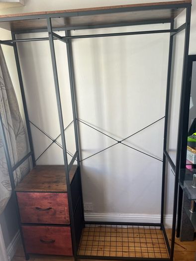 Open wardrobe / rack