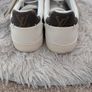 LV sneakers Image 2