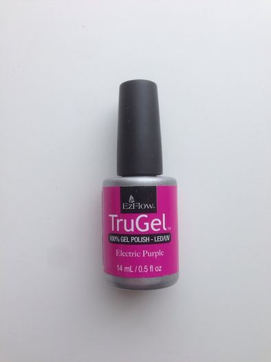 Nails tips and gels