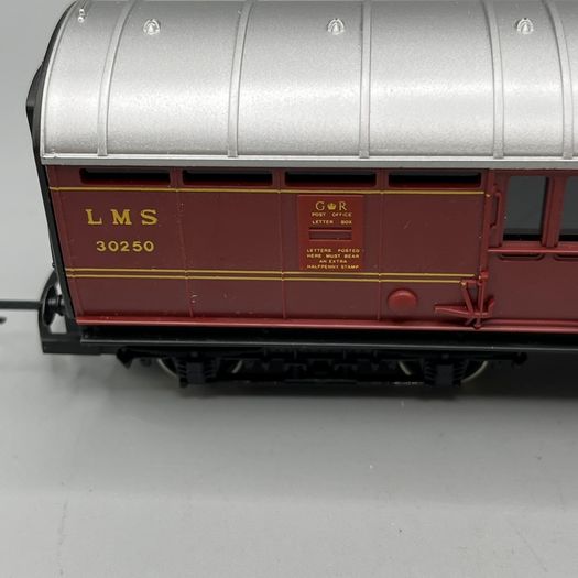 Hornby R413 Operating LMS Royal Mail Coach Set 30250 Boxed - Instructions - Mint