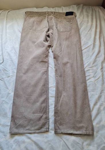 Tommy hilfiger comfo town cords Size 38/32 zip fly beige in excellent condition