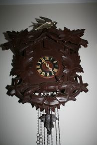 Vintage Cuckoo Clock windup