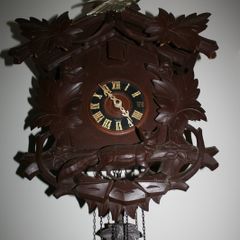 Vintage Cuckoo Clock windup