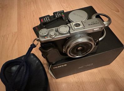 Fujifilm X70 Excellent Condition