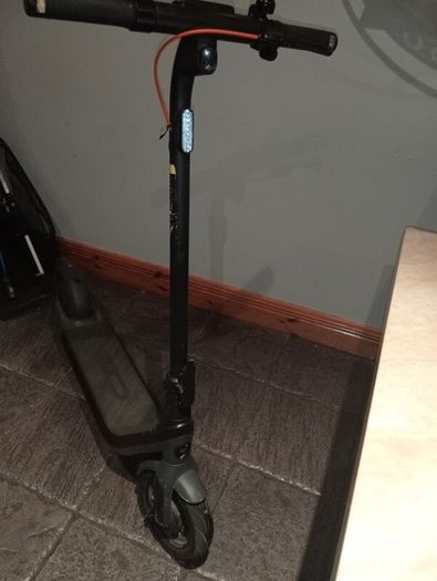 Segway e2 pro electric scooter