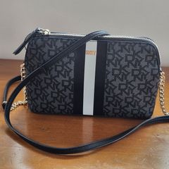 DKNY crossbody (Brand new)