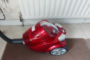 Royal Vacuum Cleaner, Model No. M2830-1, in good condition