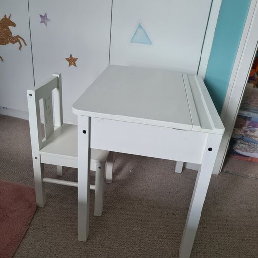 Children's table and chair