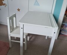 Children's table and chair