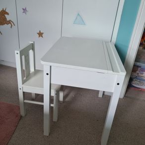 Children's table and chair
