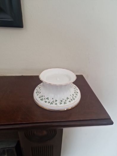 Tara candle holder
