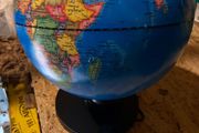 Light up Globe
