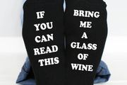 If You Can Read This, bring me a glass of wine Socks Mens