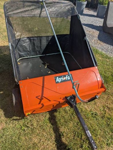 lawn sweeper