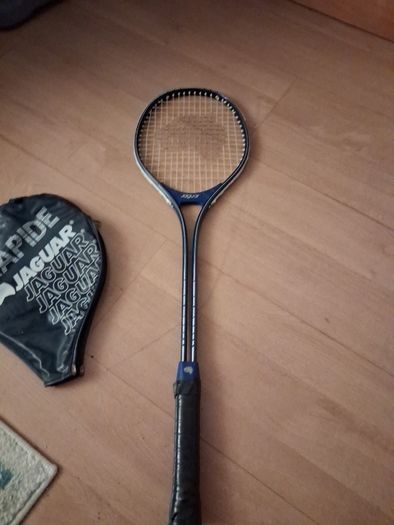 Badminton racquet