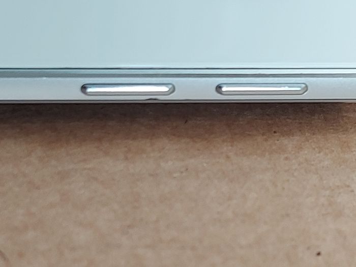Samsung Galaxy S6 Edge, Model SN-G925F, 64GB, in excellent cosmetic condition