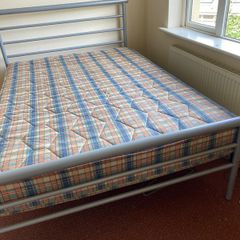 Double bed frame and matress