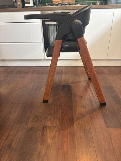 Deryan high chair