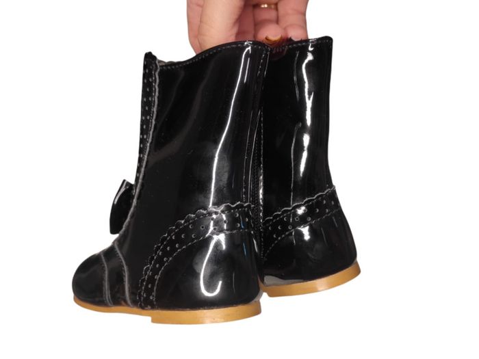 Kids shoes