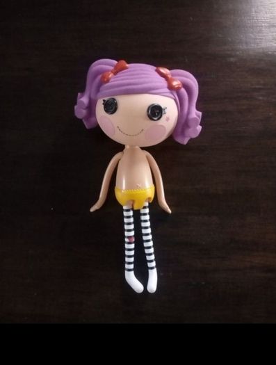 4 Dolls