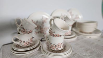 Vintage 1970s Biltons Staffordshire Dinner & Tea Set for 6 - 30 Pieces