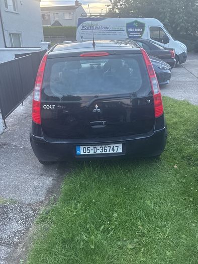 2005 Mitsubishi Colt