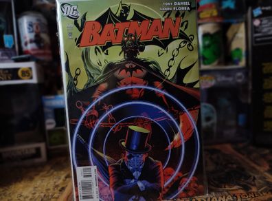 Batman ! Issue #696 ! Penguin Cover ! 2010 ! by DC Comics !