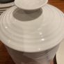 Sophie Conran for Portmeirion White Medium Storage Jar and matching 20 cm plate Image 3