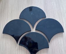 200 tiles black