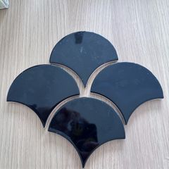 tiles black fan