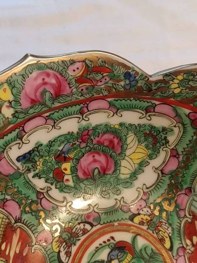 Vintage Famille Rose Hand Painted 14 cms Bowl