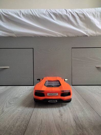 Remote control car