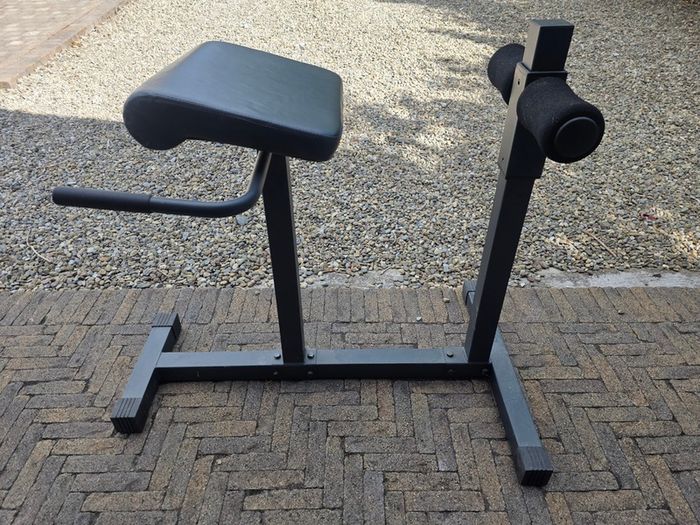 Hyperextension Bench
